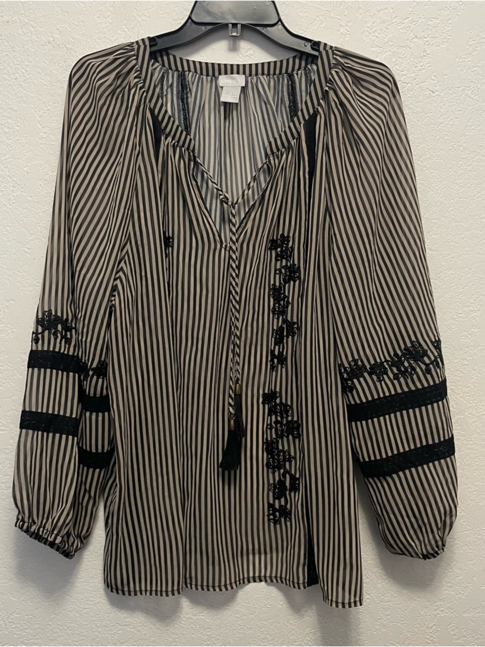 CHICO'S 4 US 20/22 Embroidered Lace Stripe Blouse Peasant Chiffon Black, Beige